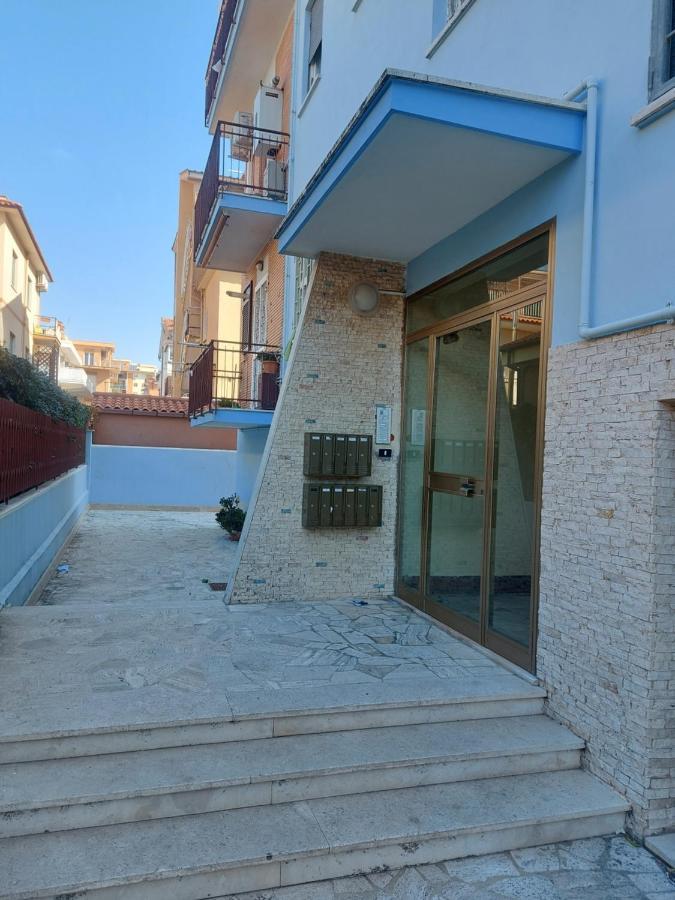 T&M Apartment Ладисполи Екстериор снимка